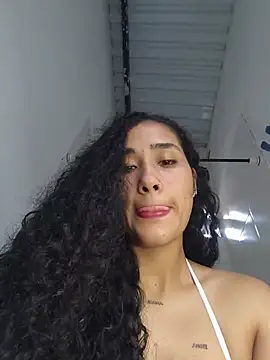 Snapshot of jaderossxx chatting on 06.22.26 jaderossxx online show from 06.22.26