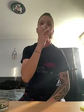 Snapshot of BWC69_69_69 chatting on 12.17.24 BWC69 69 69 online show from 12.17.24