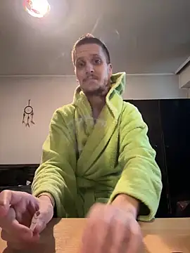 Snapshot of BWC69_69_69 chatting on 12.24.24 BWC69 69 69 online show from 12.24.24