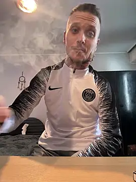 Snapshot of BWC69_69_69 chatting on 12.28.24 BWC69 69 69 online show from 12.28.24