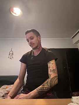 Snapshot of BWC69_69_69 chatting on 02.15.25 BWC69 69 69 online show from 02.15.25