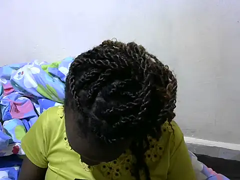 Snapshot of Thicky_kyla chatting on 06.27.26 Thicky kyla online show from 06.27.26