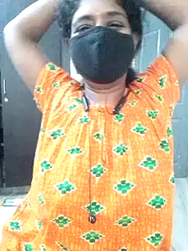 Snapshot of Tamil--Rani chatting on 12.15.24 Tamil--Rani online show from 12.15.24