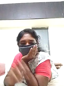 Snapshot of Tamil--Rani chatting on 12.16.24 Tamil--Rani online show from 12.16.24