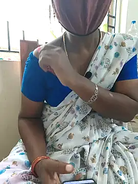 Snapshot of Tamil--Rani chatting on 01.26.25 Tamil--Rani online show from 01.26.25