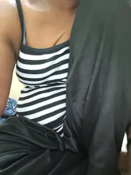 Snapshot of Tamil--Rani chatting on 02.23.25 Tamil--Rani online show from 02.23.25