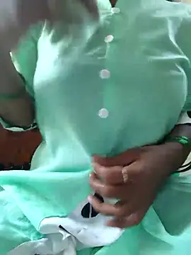 Snapshot of Tamil--Rani chatting on 02.24.25 Tamil--Rani online show from 02.24.25