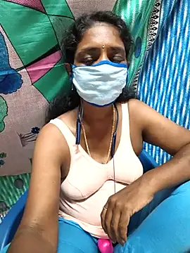 Snapshot of Tamil--Rani chatting on 03.10.25 Tamil--Rani online show from 03.10.25