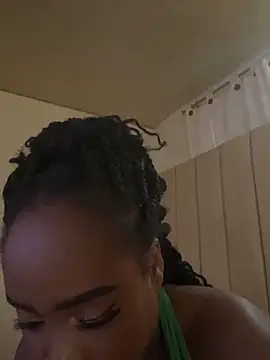 Britanymooree online show from 03.20.26