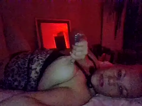 BadGal4480 online show from 12.10.24