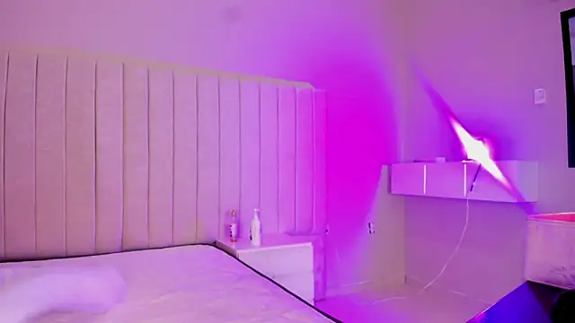 Snapshot of Littleolivia_ chatting on 12.03.25 Littleolivia online show from 12.03.25