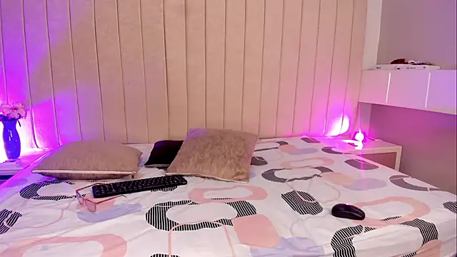 Littleolivia  online show from 05.29.26