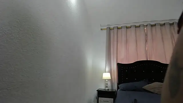 Snapshot of Debora_brown chatting on 01.06.25 Debora brown online show from 01.06.25