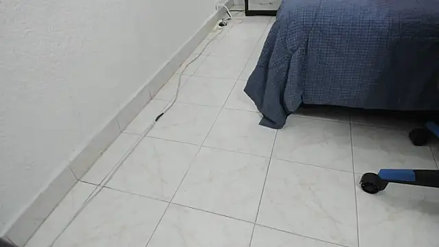 Snapshot of Debora_brown chatting on 01.08.25 Debora brown online show from 01.08.25