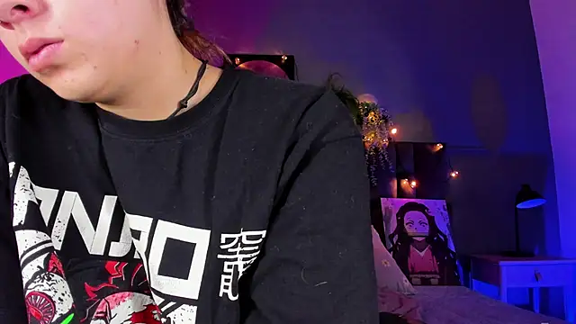 AmbarHills 1 online show from 10.11.25