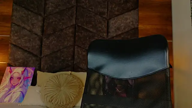 AmbarHills 1 online show from 12.15.25