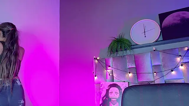 AmbarHills 1 online show from 02.17.26