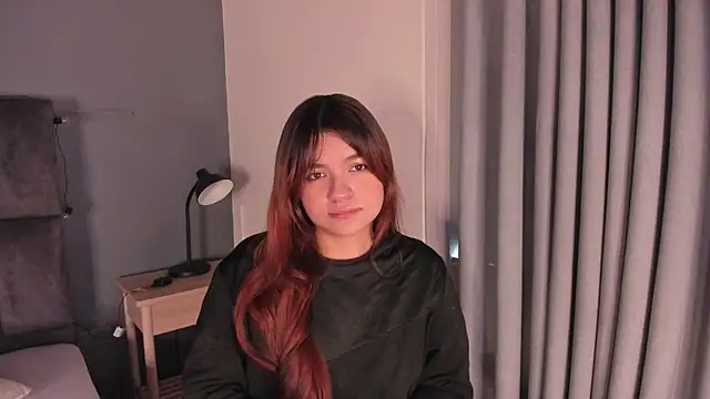 Snapshot of AbbyWathson chatting on 12.03.25 AbbyWathson online show from 12.03.25