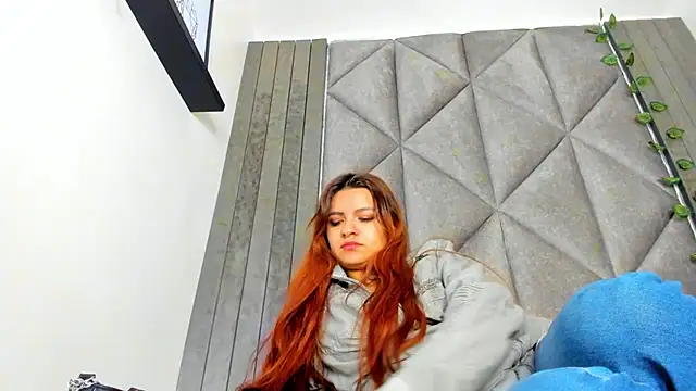 Snapshot of AbbyWathson chatting on 02.12.26 AbbyWathson online show from 02.12.26