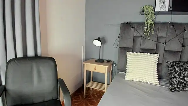 Snapshot of AbbyWathson chatting on 05.25.26 AbbyWathson online show from 05.25.26