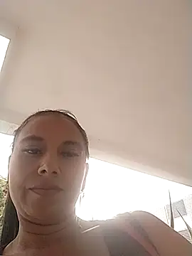 Snapshot of andreu_mature chatting on 11.06.25 andreu mature online show from 11.06.25