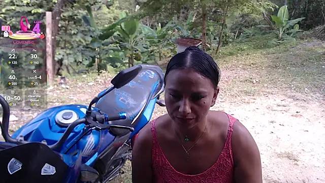 Snapshot of andreu_mature chatting on 03.23.26 andreu mature online show from 03.23.26