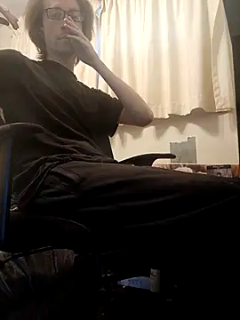 Snapshot of bigdickbri8 chatting on 02.16.26 bigdickbri8 online show from 02.16.26