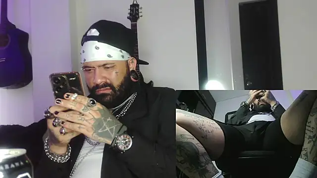 darkclothes online show from 12.25.24