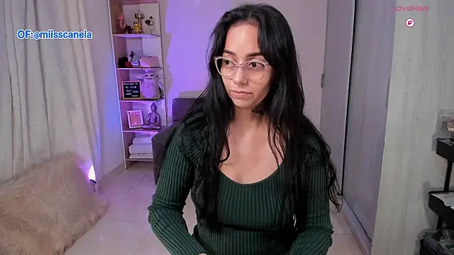 Aleja24Evans online show from 12.02.25