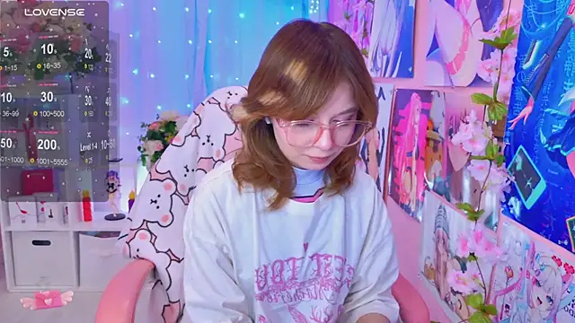 Snapshot of Coconut_Mia chatting on 04.22.26 Coconut Mia online show from 04.22.26