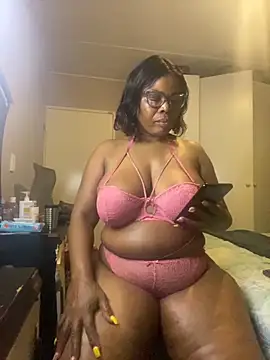 Nomthie online show from 11.03.25