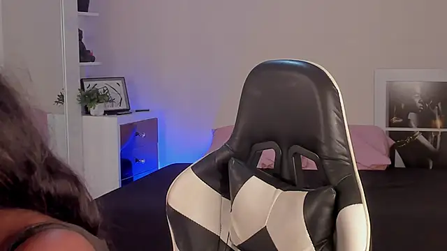 Snapshot of SavannahWildee chatting on 12.06.24 SavannahWildee online show from 12.06.24