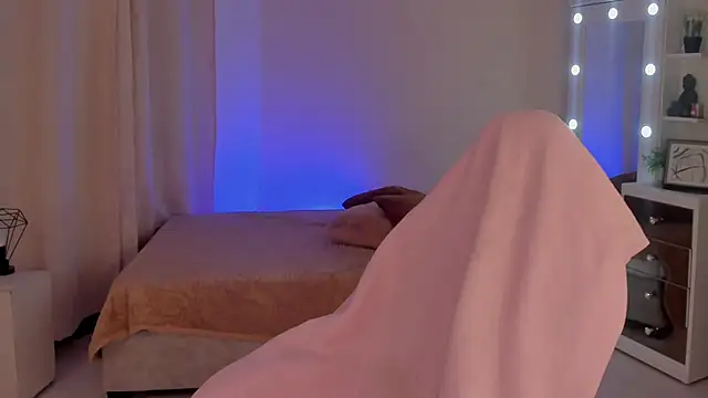 Snapshot of SavannahWildee chatting on 01.22.25 SavannahWildee online show from 01.22.25