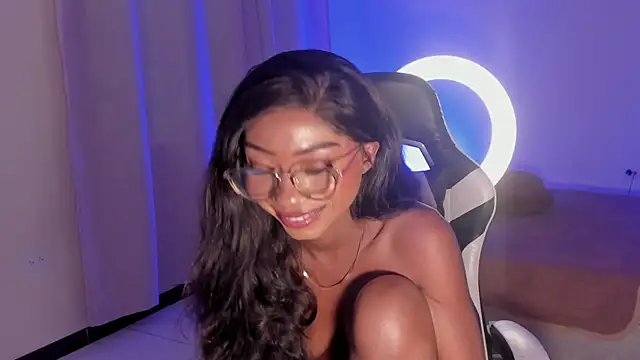 Snapshot of SavannahWildee chatting on 02.09.25 SavannahWildee online show from 02.09.25