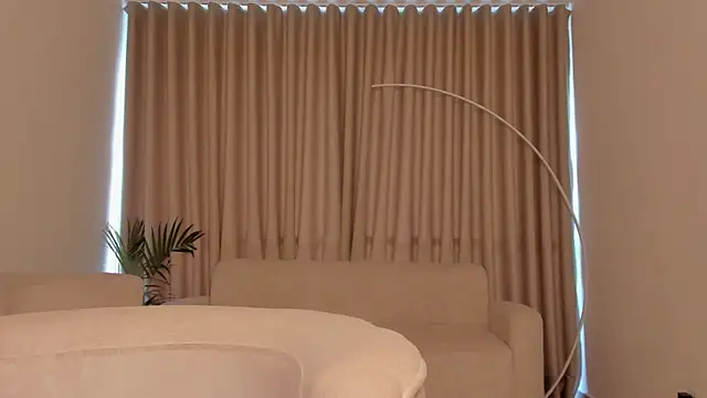 Snapshot of SavannahWildee chatting on 09.21.25 SavannahWildee online show from 09.21.25