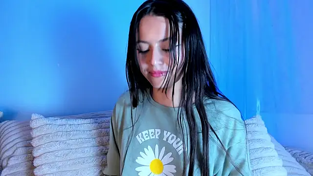 EmilyWithe online show from 11.03.25