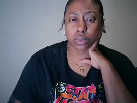 Nyxie Chaos online show from 12.05.24