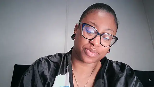 Nyxie Chaos online show from 10.07.25