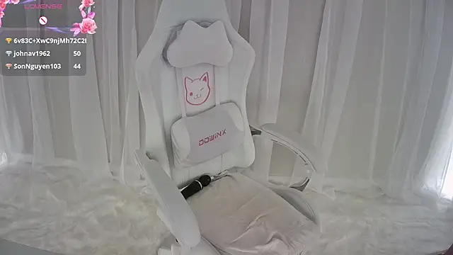 Snapshot of PorchaPlay chatting on 03.07.25 PorchaPlay online show from 03.07.25