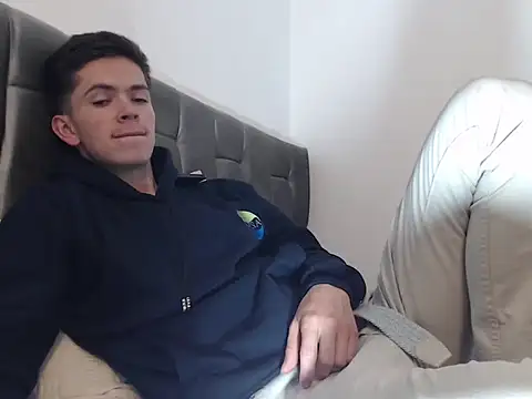 Snapshot of Eliantg chatting on 09.13.25 Eliantg online show from 09.13.25