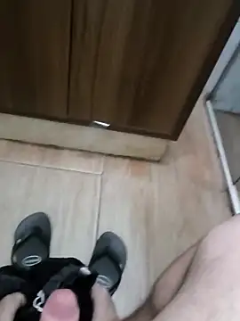 Snapshot of novinho_rosado chatting on 10.22.25 novinho rosado online show from 10.22.25