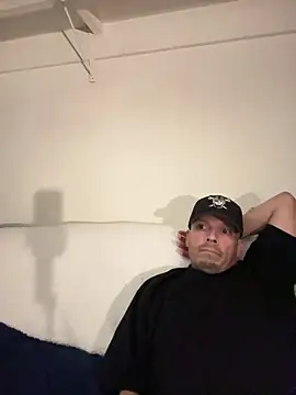 Snapshot of DaHomeEDubs chatting on 01.07.26 DaHomeEDubs online show from 01.07.26