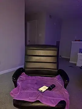 LillShayy online show from 12.17.24