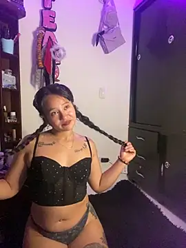 iam valery online show from 10.30.25