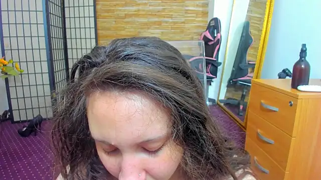 AishaRouhi online show from 02.27.26