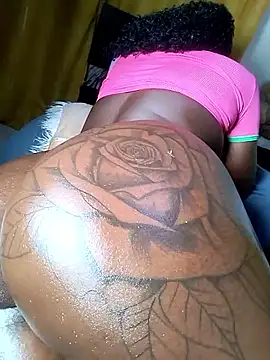 Hugemassivebootie online show from 11.27.25