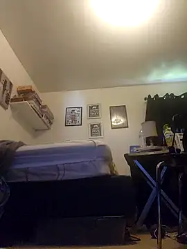 Snapshot of LovesickTheory6 chatting on 10.22.25 LovesickTheory6 online show from 10.22.25