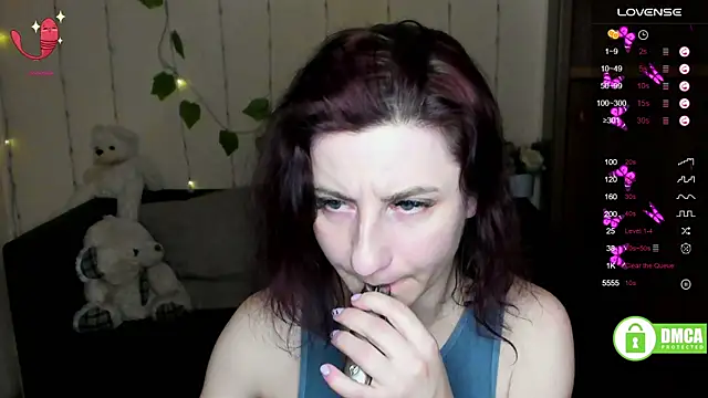 Muse kitty jenia online show from 02.14.25