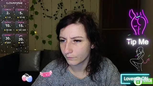 Muse kitty jenia online show from 10.28.25