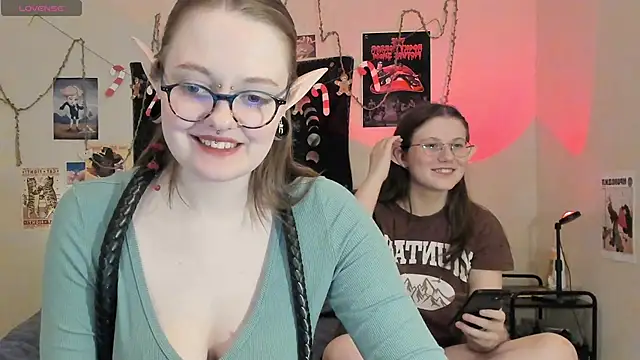 Snapshot of BebKonie chatting on 12.11.24 BebKonie online show from 12.11.24